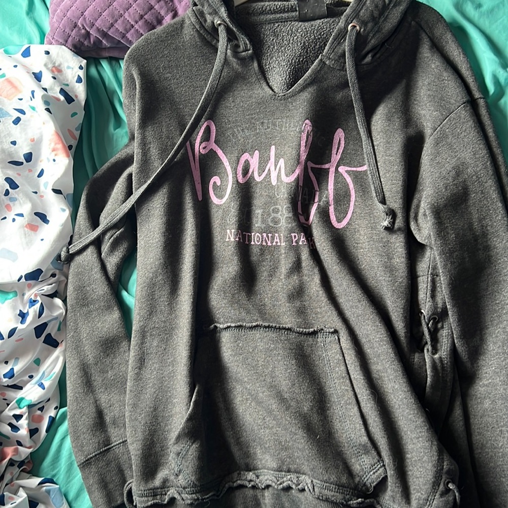 Women’s Banff hoodie